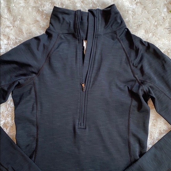 UNDER ARMOUR cold gear zip up - Picture 3 of 6